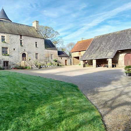 アンクトヴィル Manoir De La Foulerie Bed & Breakfast エクステリア 写真