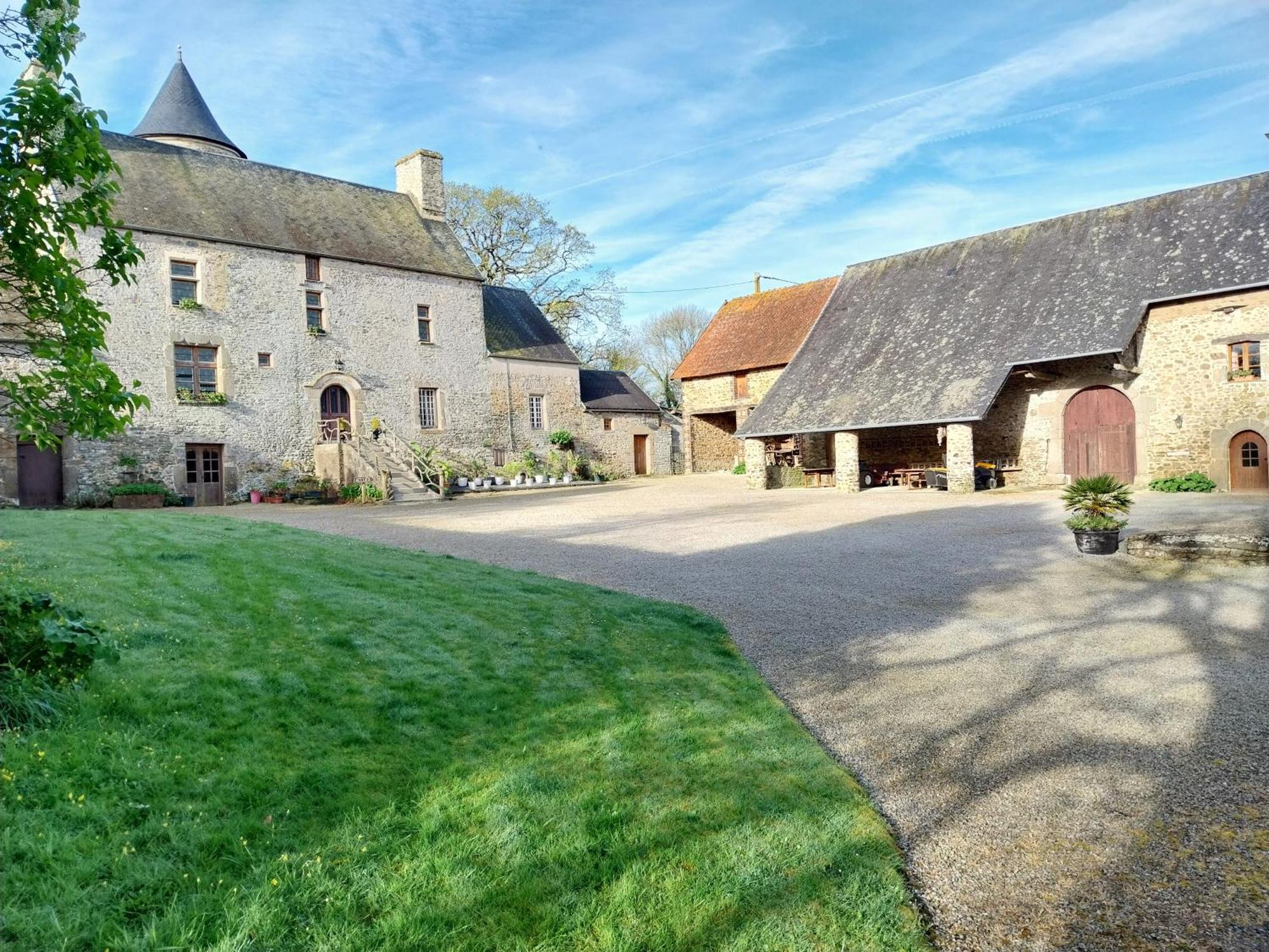 アンクトヴィル Manoir De La Foulerie Bed & Breakfast エクステリア 写真