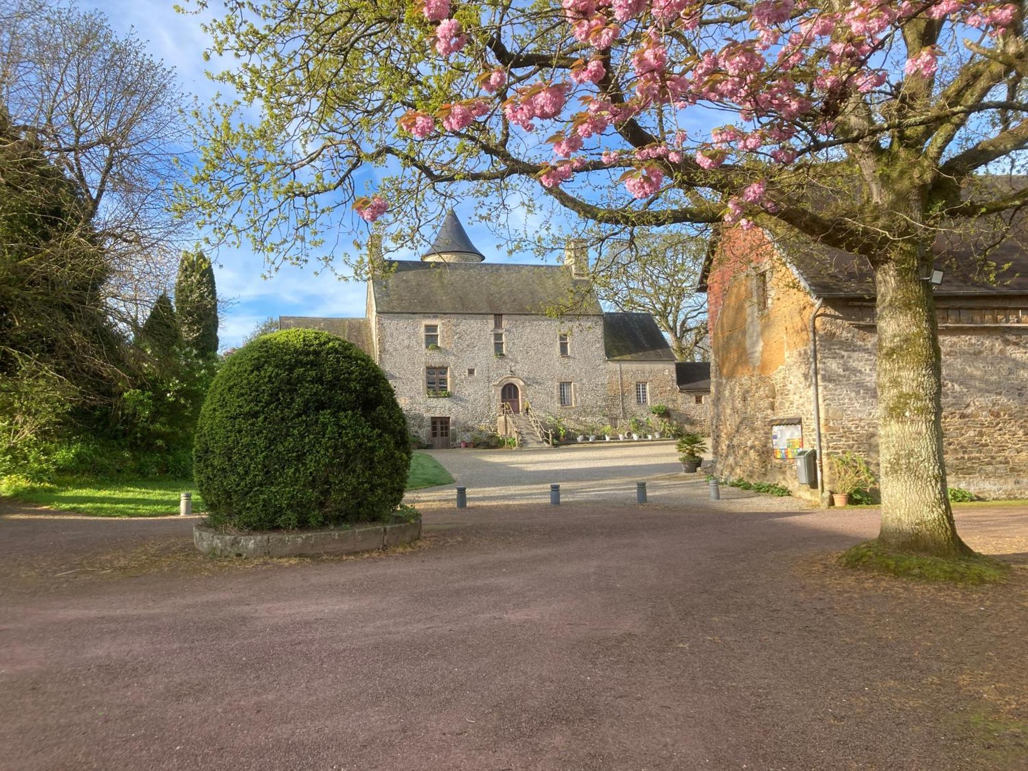 アンクトヴィル Manoir De La Foulerie Bed & Breakfast エクステリア 写真