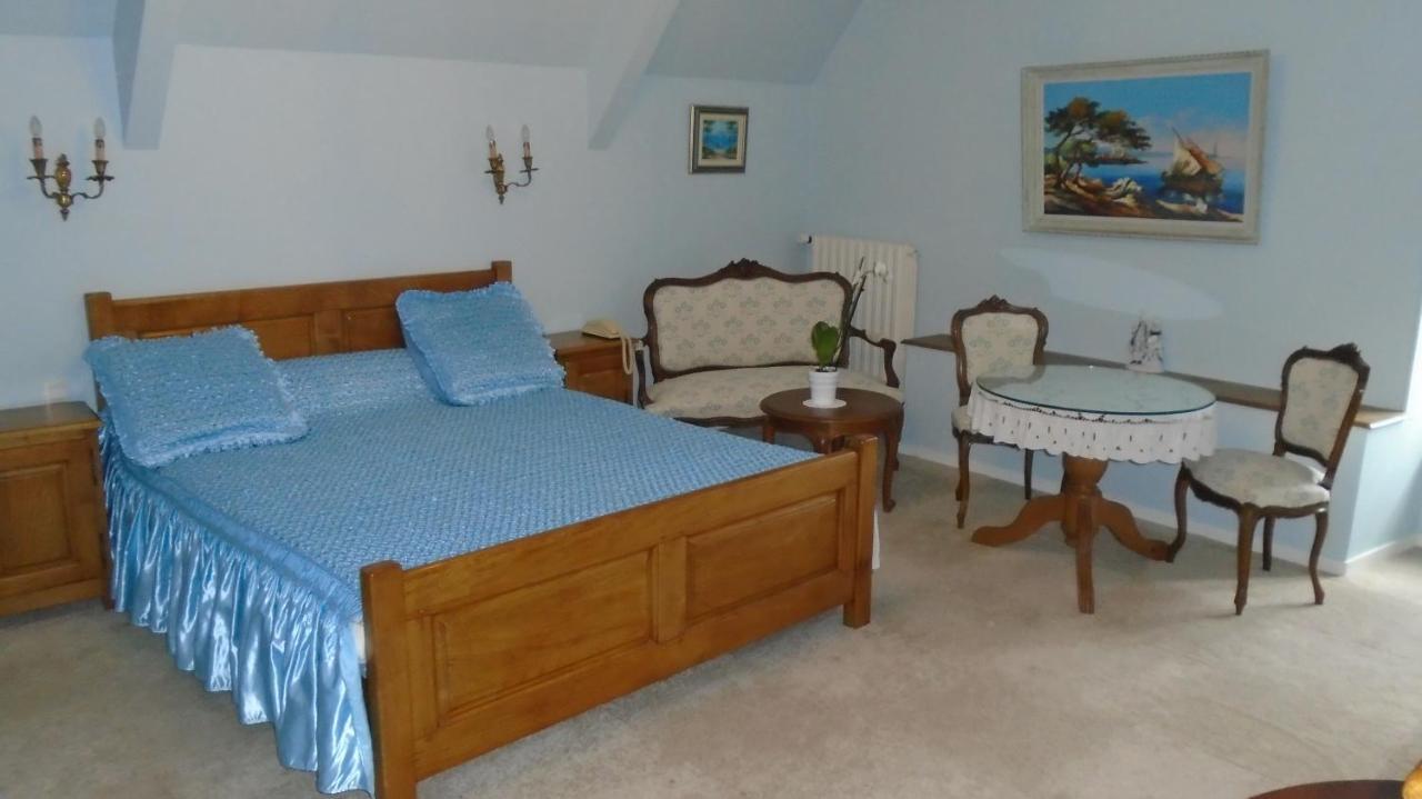 アンクトヴィル Manoir De La Foulerie Bed & Breakfast エクステリア 写真