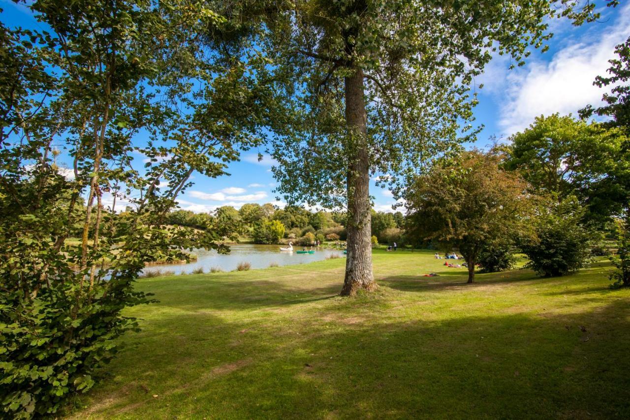 アンクトヴィル Manoir De La Foulerie Bed & Breakfast エクステリア 写真