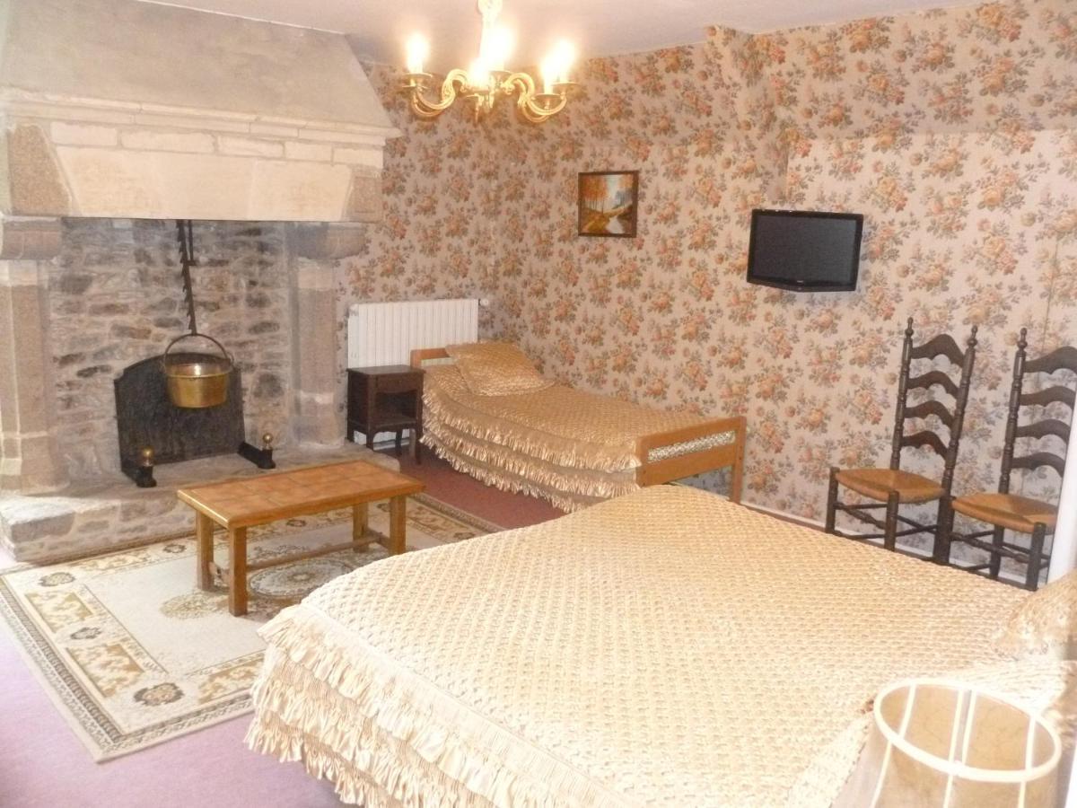 アンクトヴィル Manoir De La Foulerie Bed & Breakfast エクステリア 写真