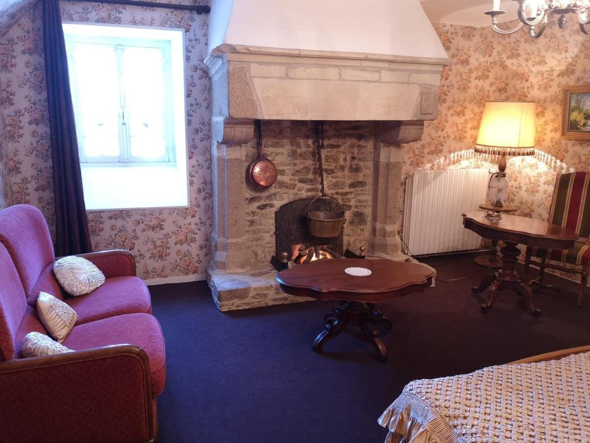 アンクトヴィル Manoir De La Foulerie Bed & Breakfast エクステリア 写真