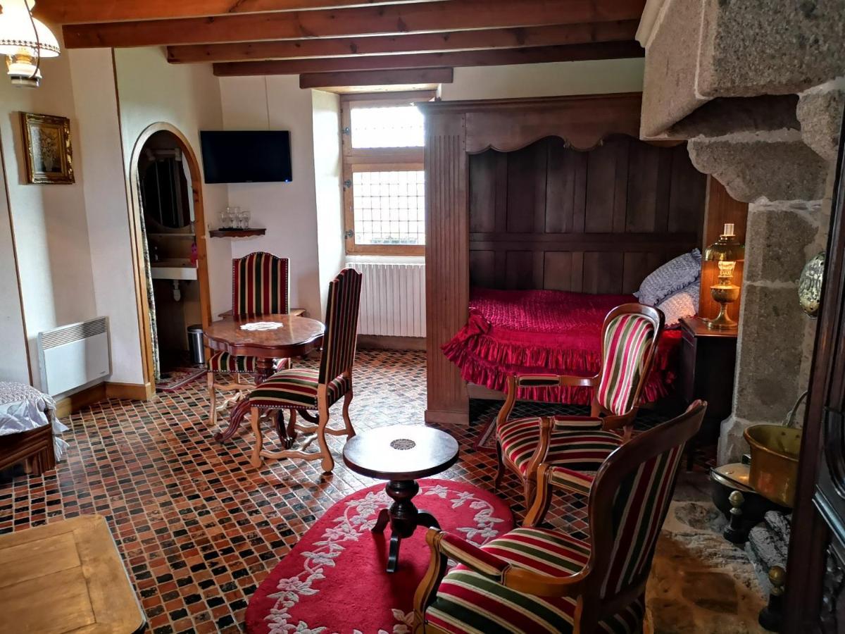 アンクトヴィル Manoir De La Foulerie Bed & Breakfast エクステリア 写真
